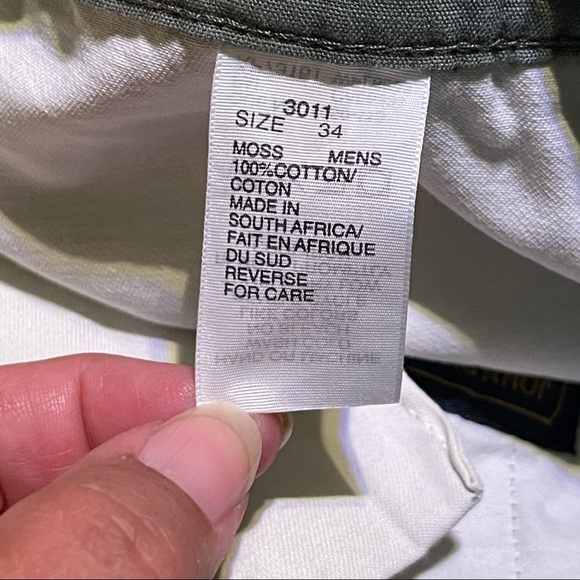 Woolrich Mens Shorts Green Garter Waist size 34 Cotton Short inseam - Picture 4 of 9